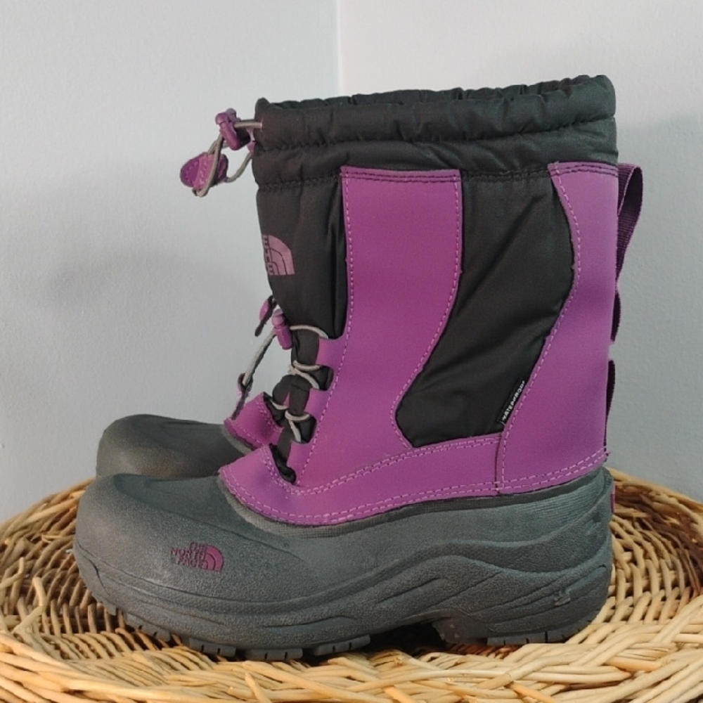 The North Face Insulated Waterproof Boots Big Kids' Size 5 Purple Black Gray